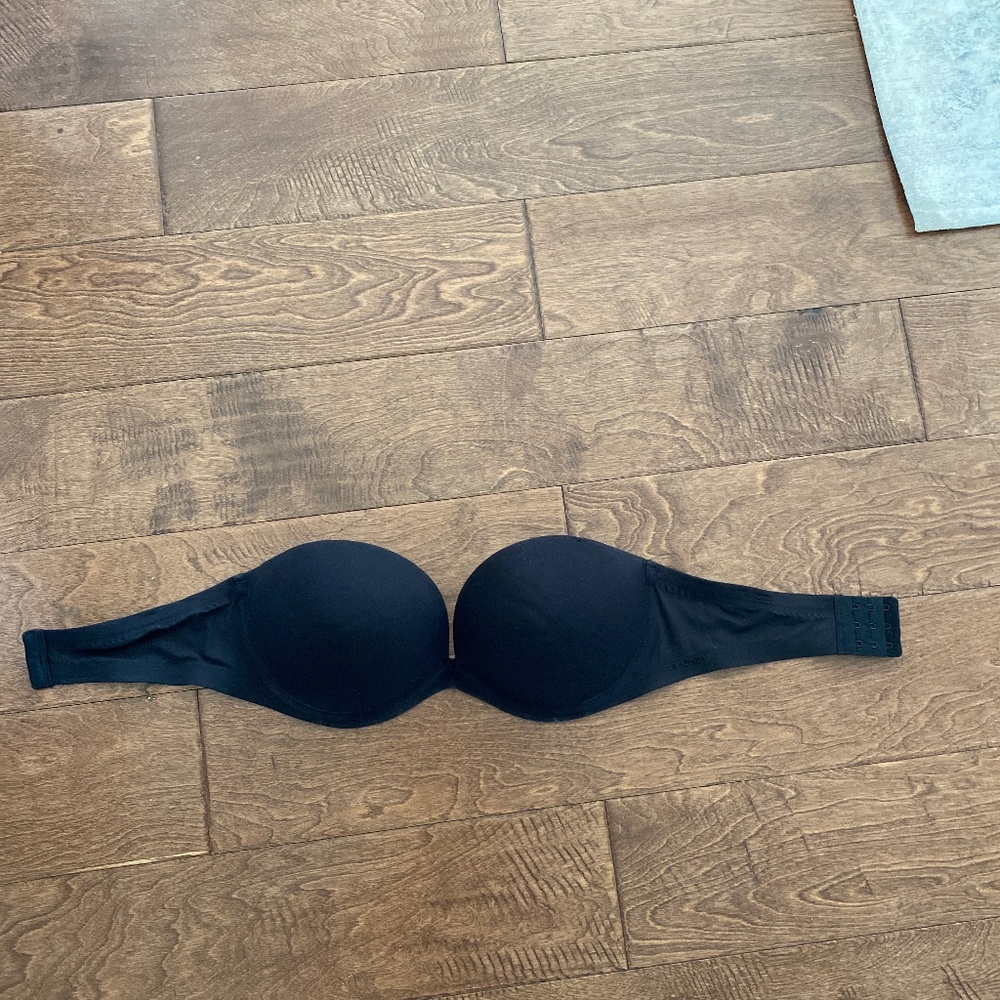 Strapless bra